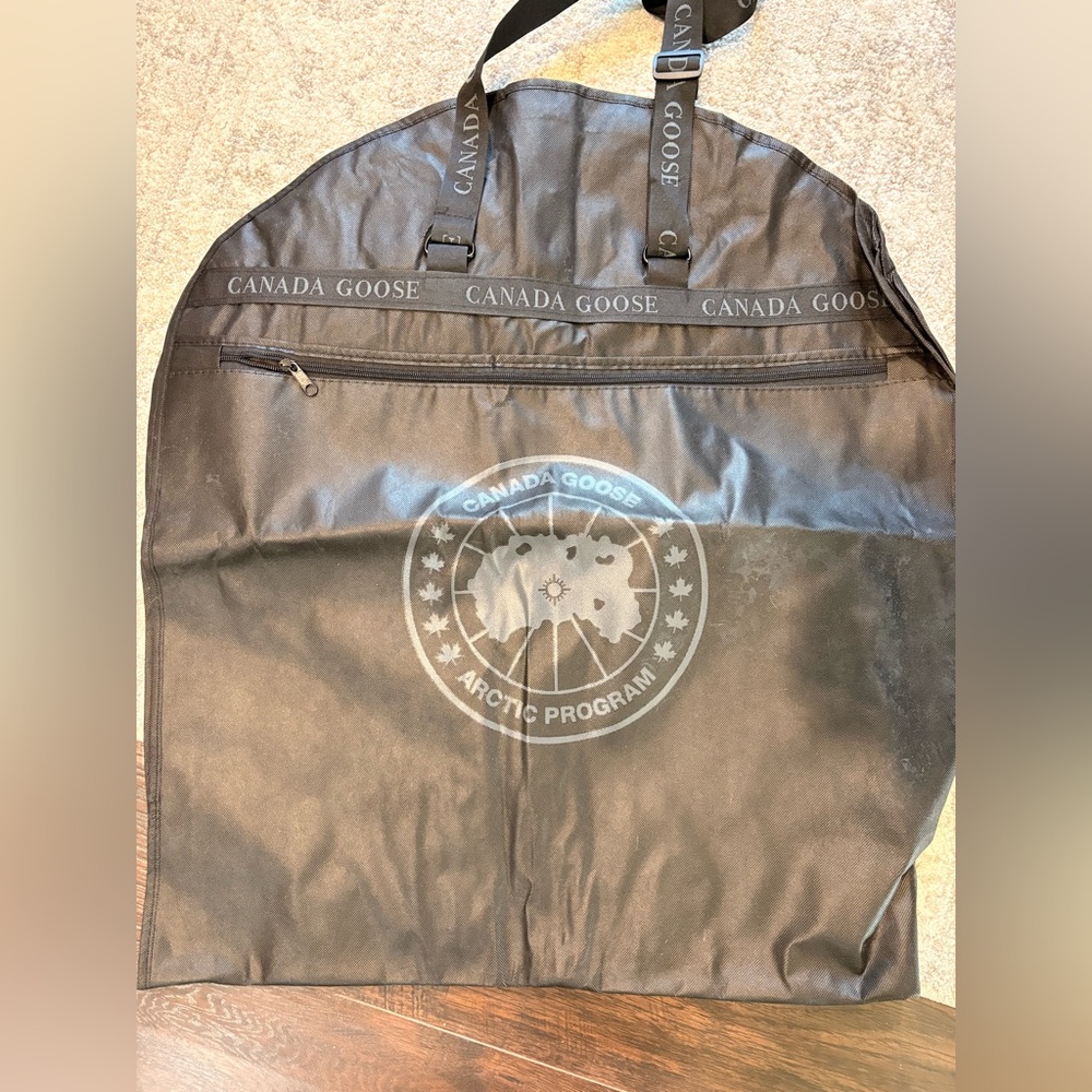 NWOT Canada Goose Black Garment Bag